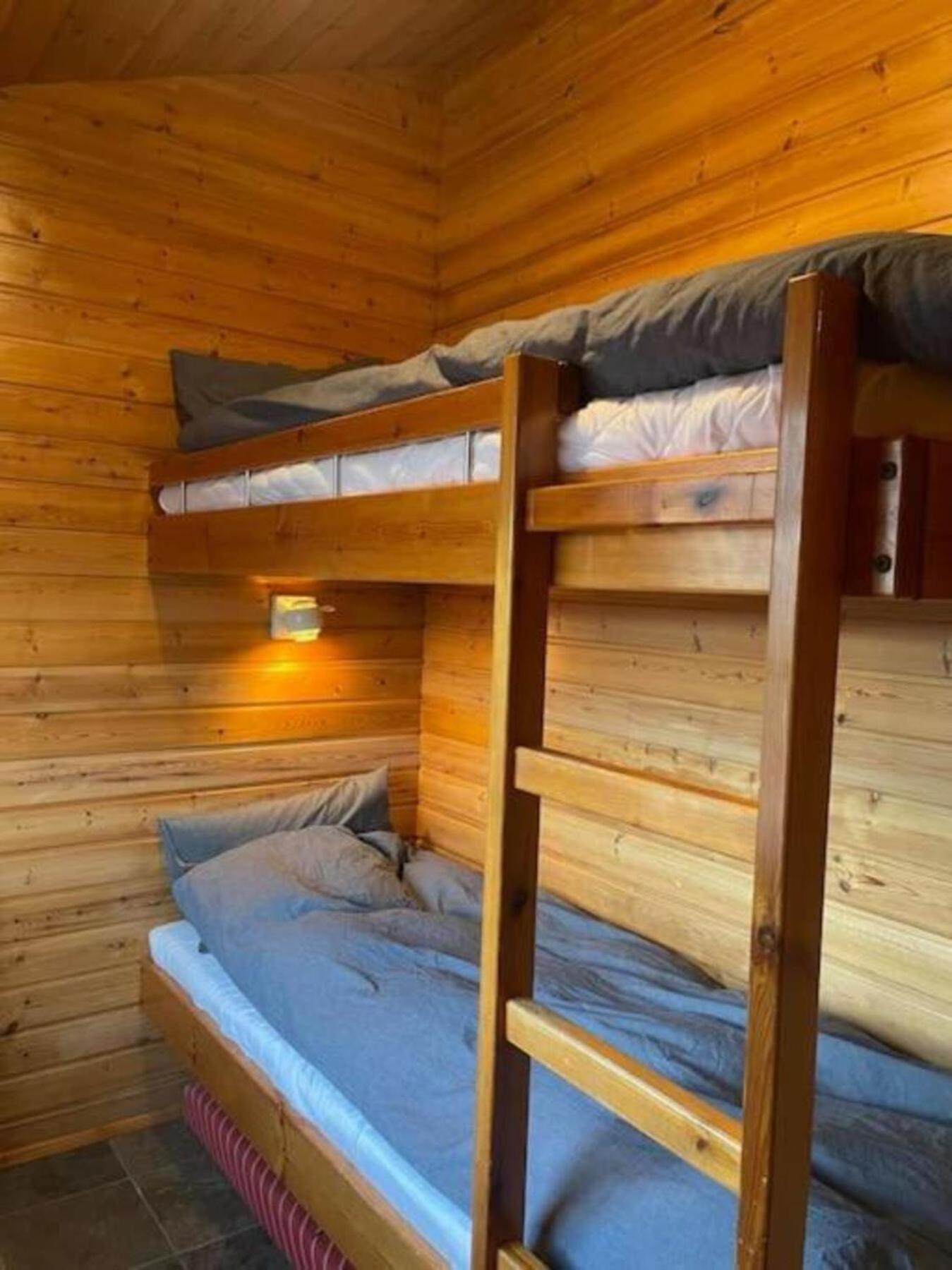 Cozy 2 Bedroom Cottage With Hot Tub Акурейри Экстерьер фото