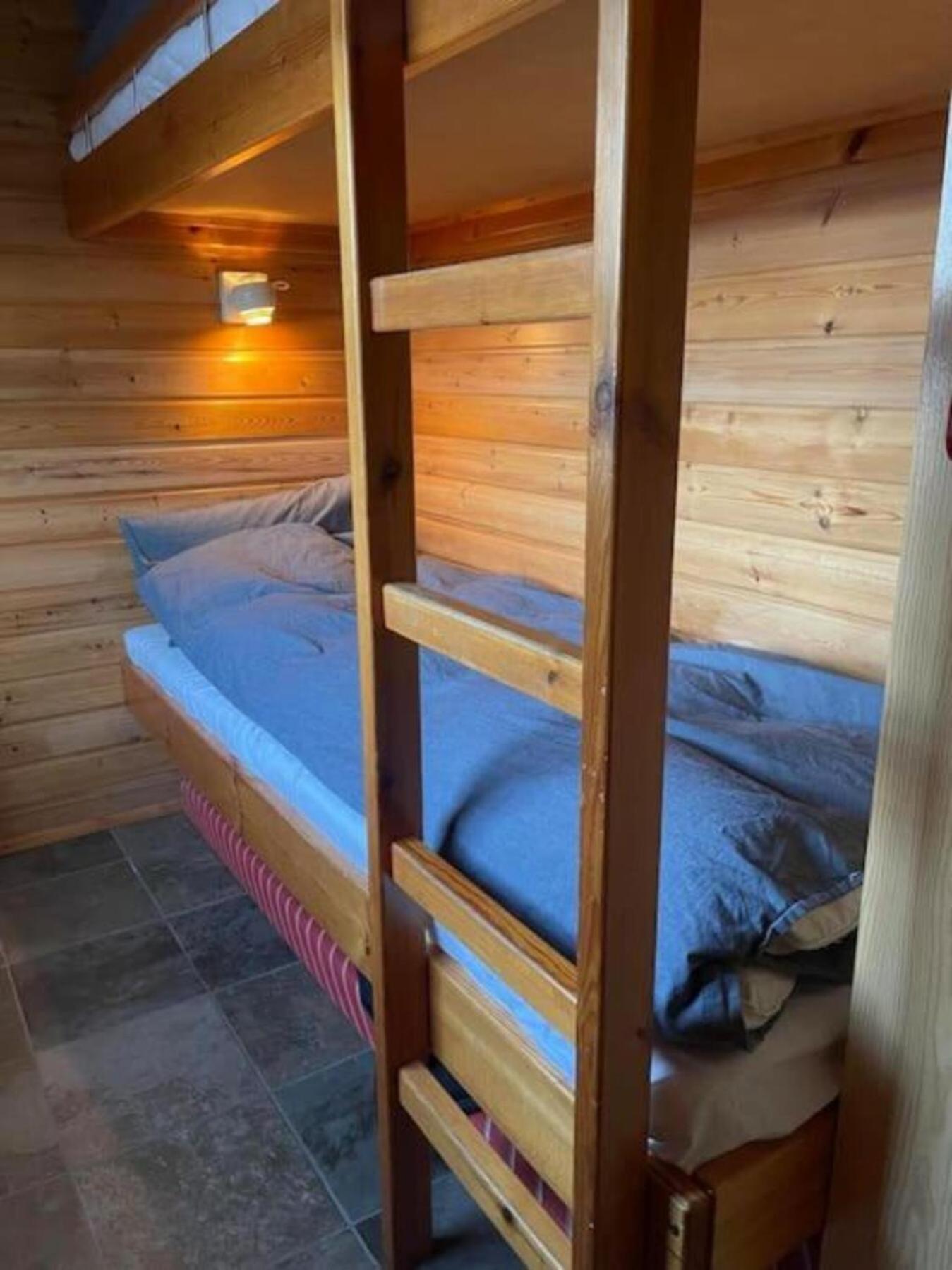 Cozy 2 Bedroom Cottage With Hot Tub Акурейри Экстерьер фото